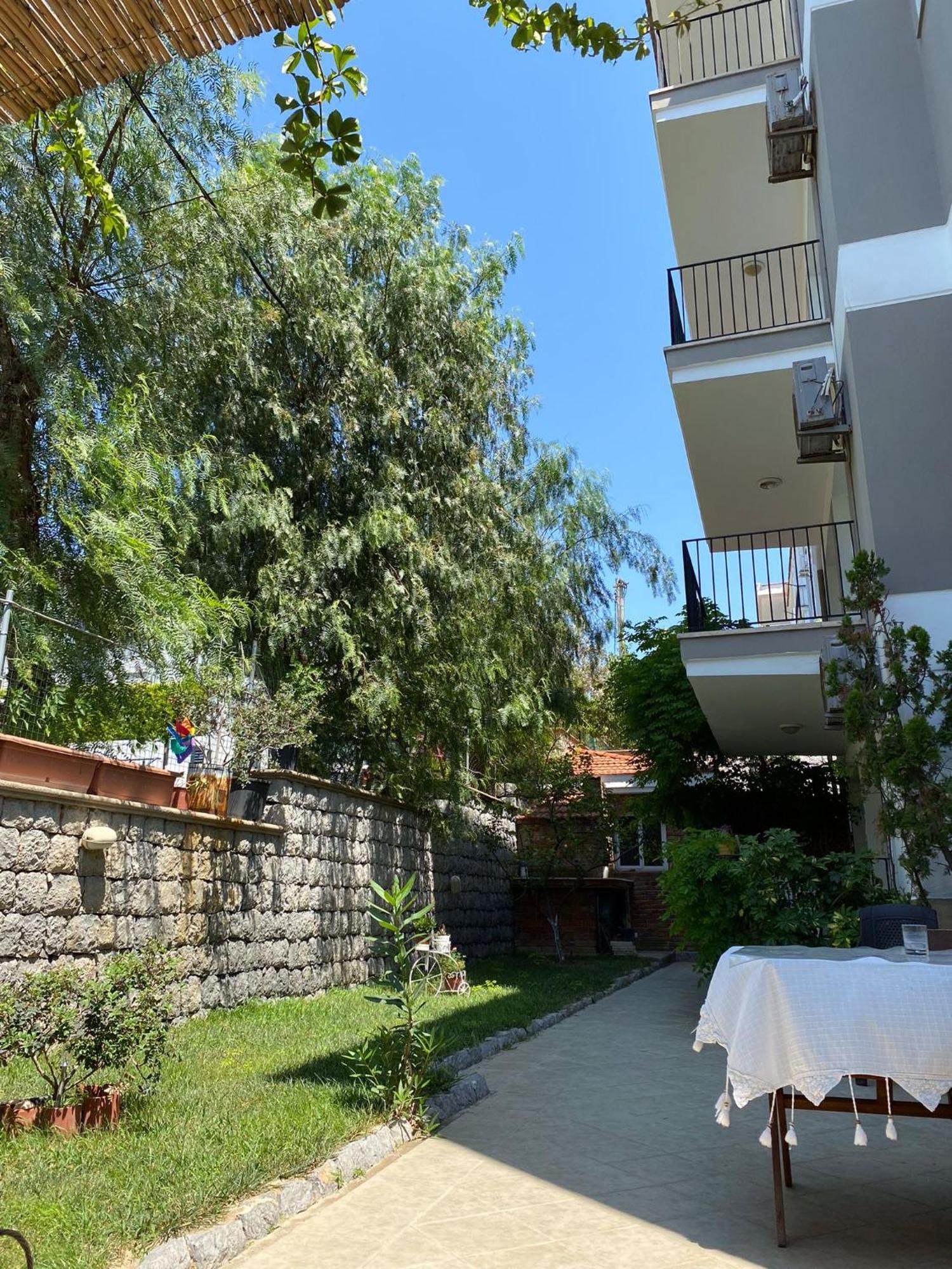 Fora Apart Otel Cesme Bagian luar foto