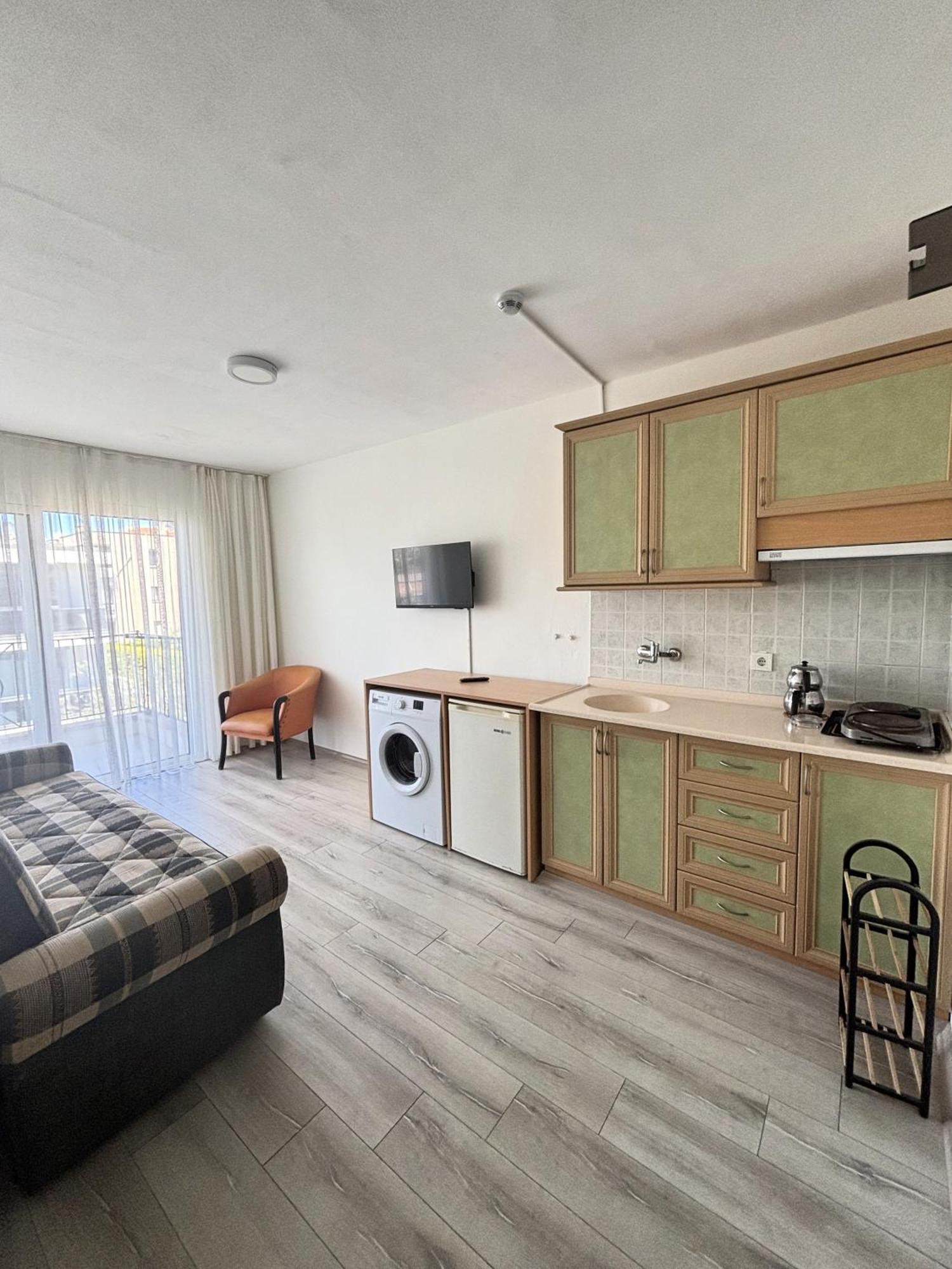 Fora Apart Otel Cesme Bagian luar foto