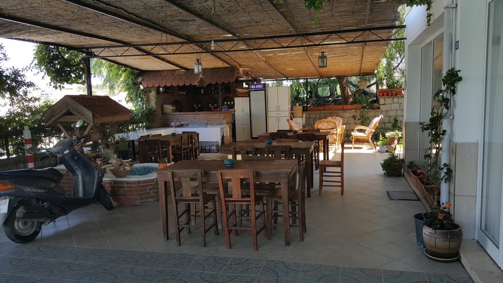 Fora Apart Otel Cesme Bagian luar foto